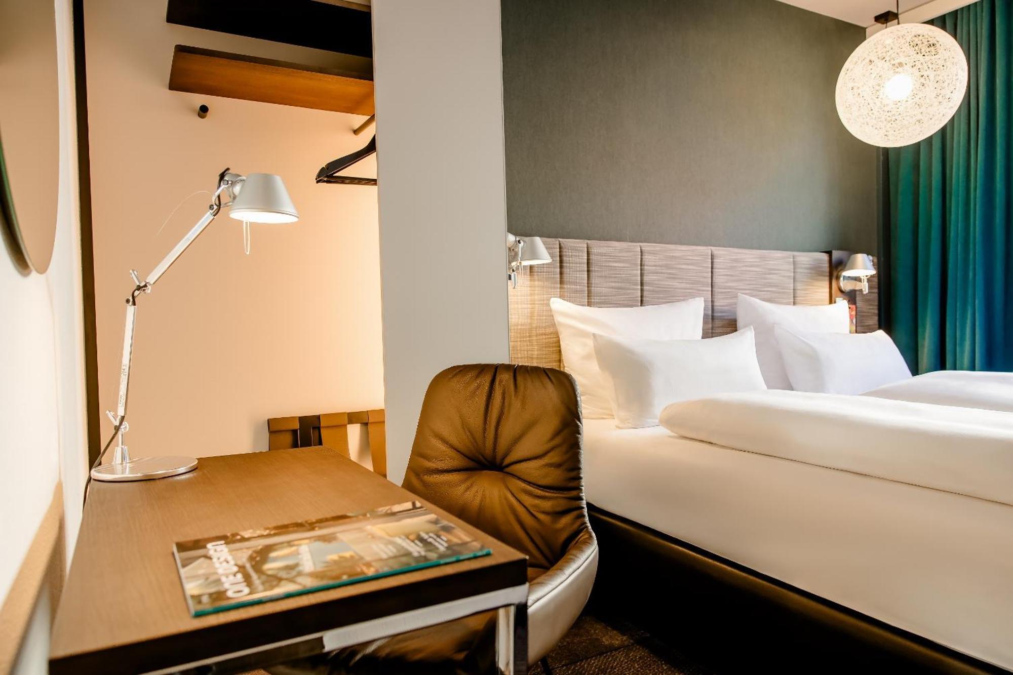 Motel One Nuernberg-City Buitenkant foto