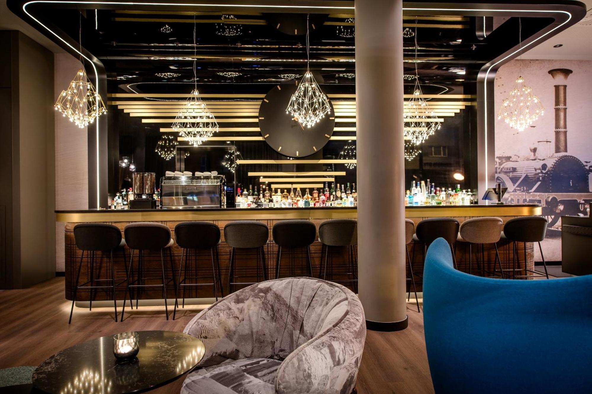 Motel One Nuernberg-City Buitenkant foto
