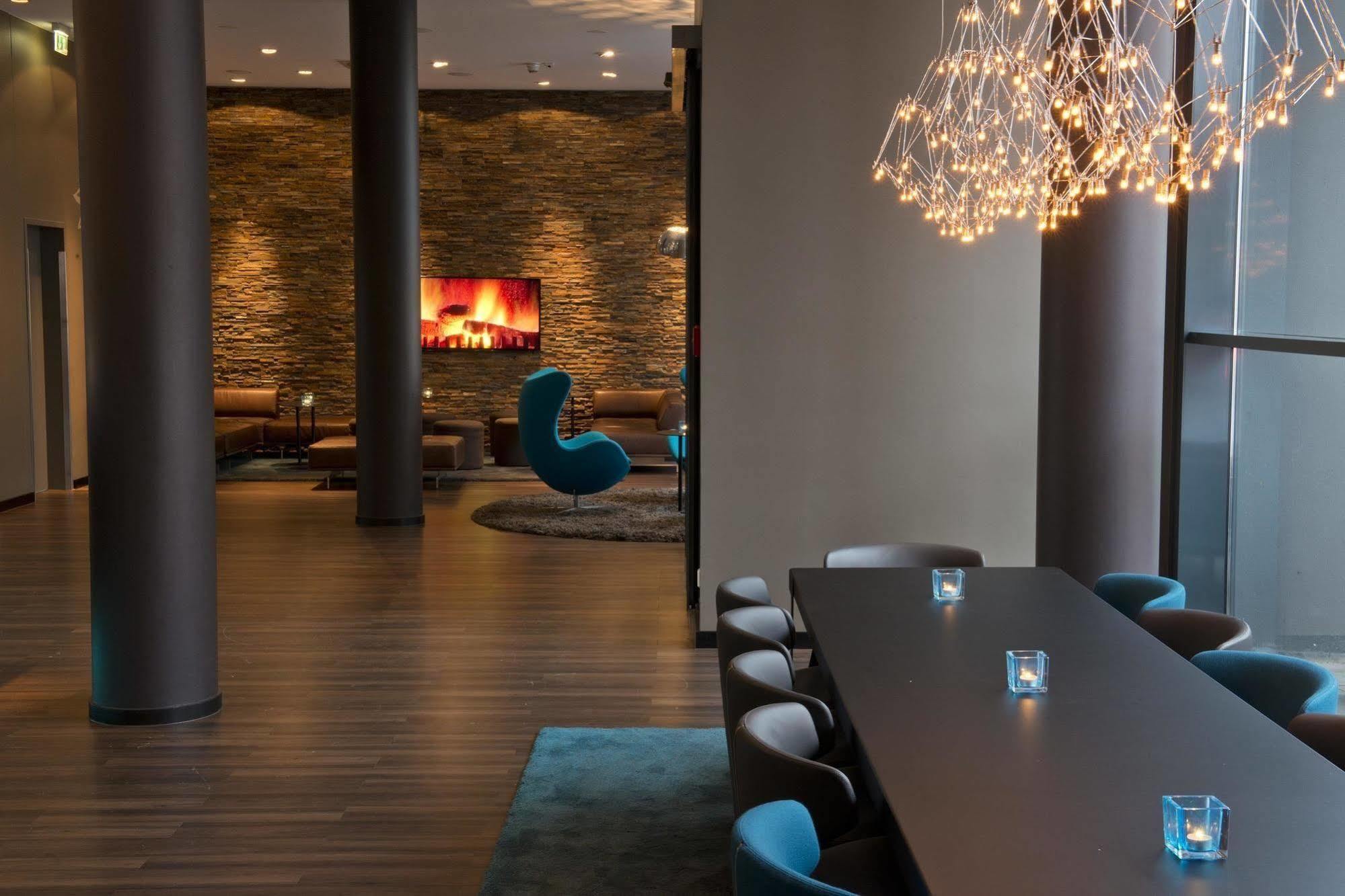 Motel One Nuernberg-City Buitenkant foto