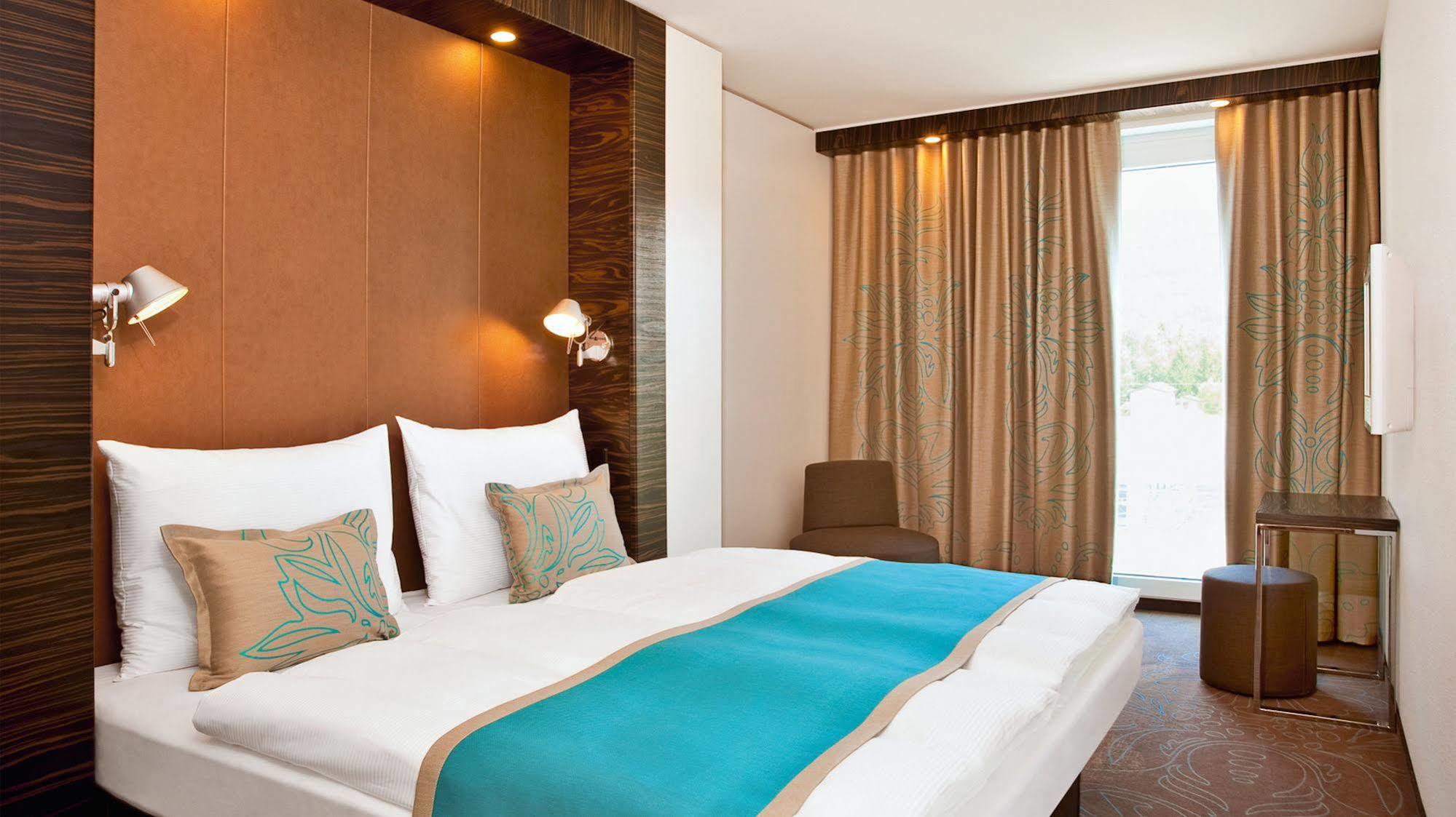 Motel One Nuernberg-City Buitenkant foto