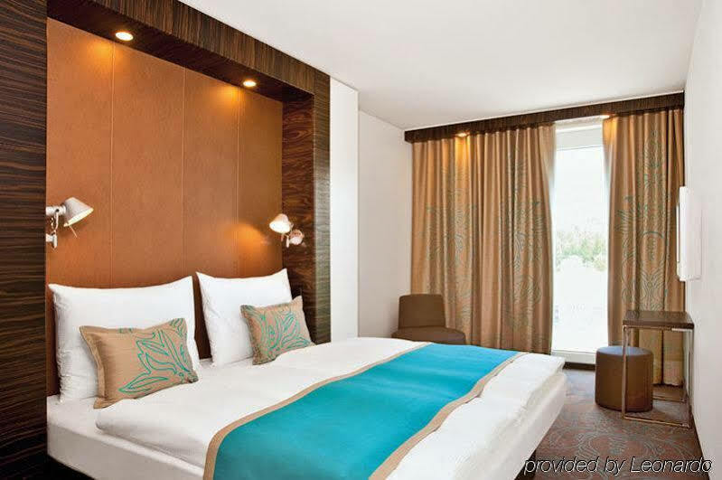 Motel One Nuernberg-City Buitenkant foto